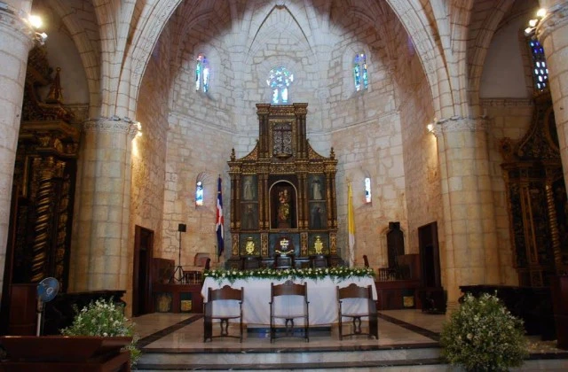 Catedral Santa Maria Menor Zona Colonial Santo Domingo Republica Dominicana 1